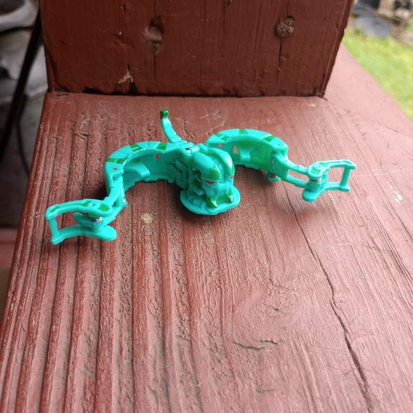 BAKUGAN Scorpion Green Ventus (Aquos/Pyrus) VESTROIA Bakuan Trap - Picture 1 of 3